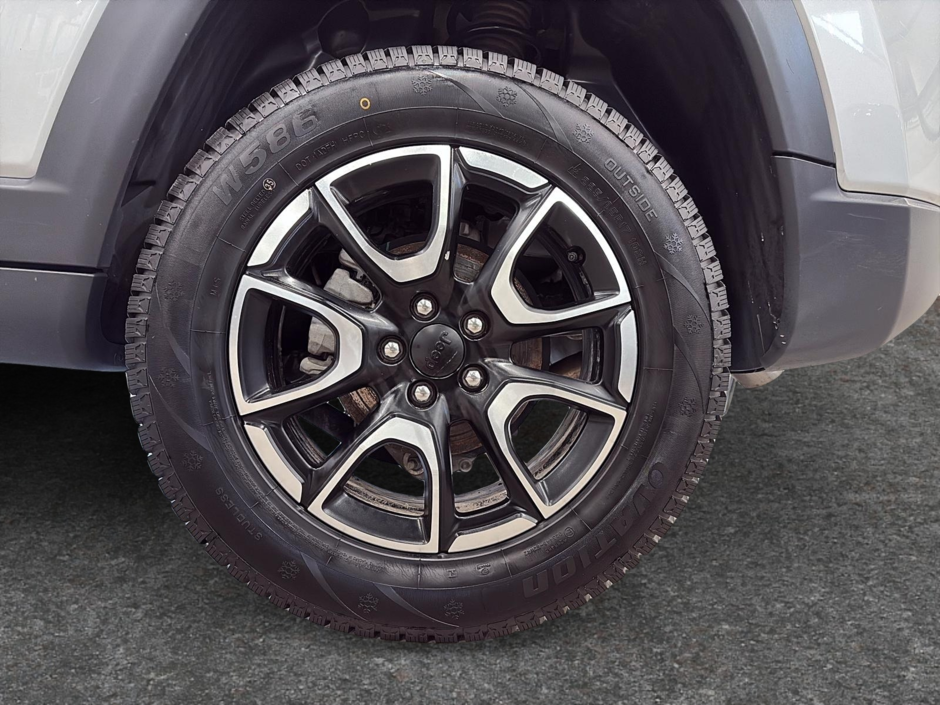 Jeep Compass Trailhawk Elite 2024-9