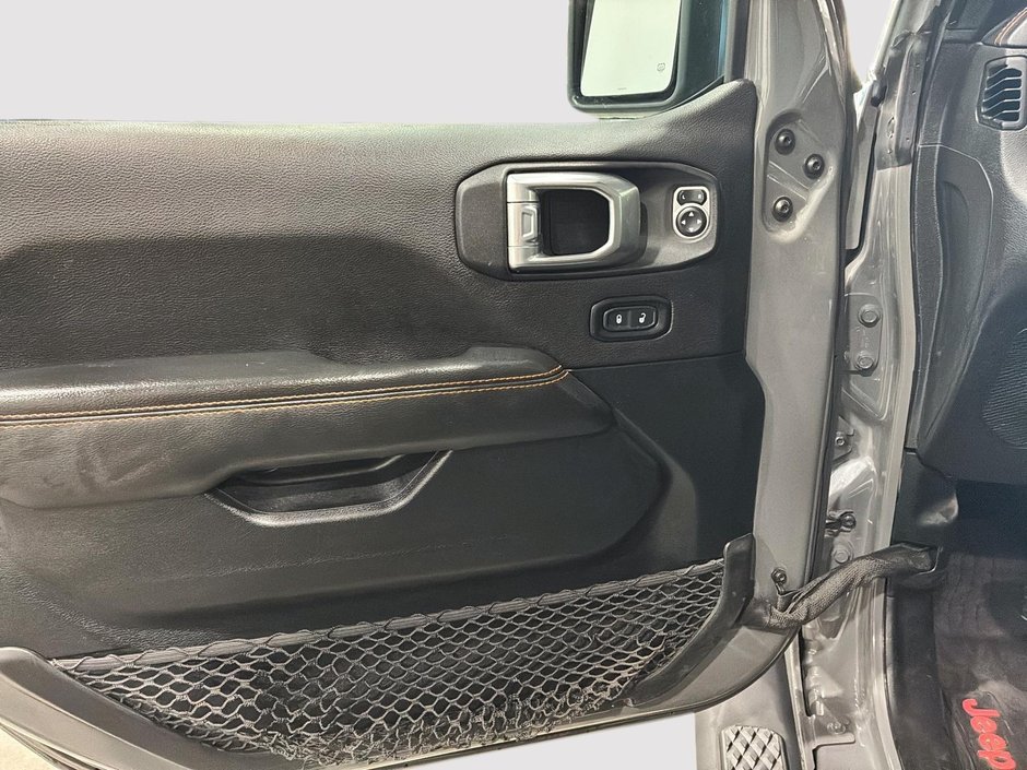 2021 Jeep Gladiator Mojave-10