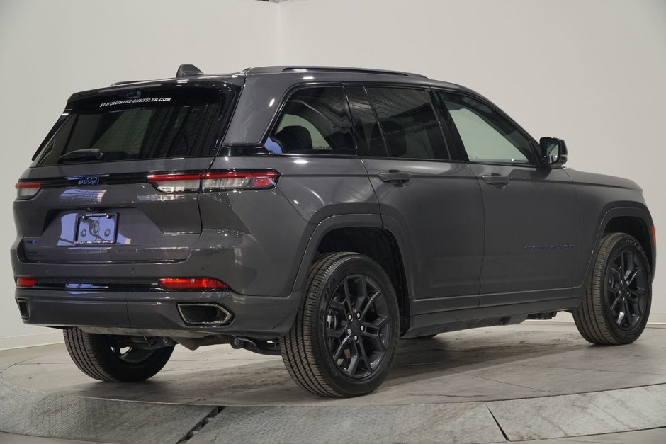 Jeep Grand Cherokee 4xe 30th Anniversary 2023-3