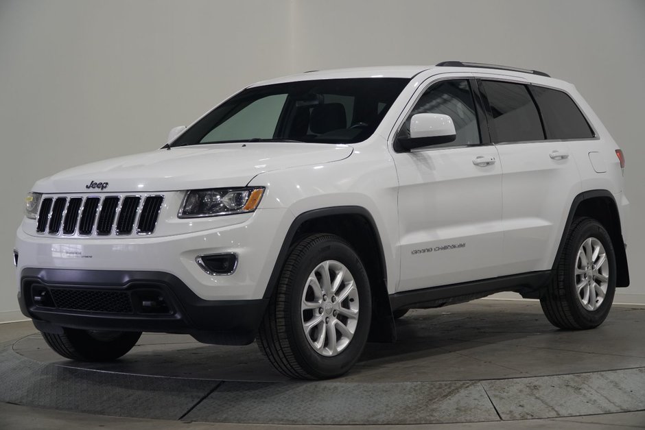 2016  Grand Cherokee Laredo V6 4X4 in Saint-Hyacinthe, Quebec