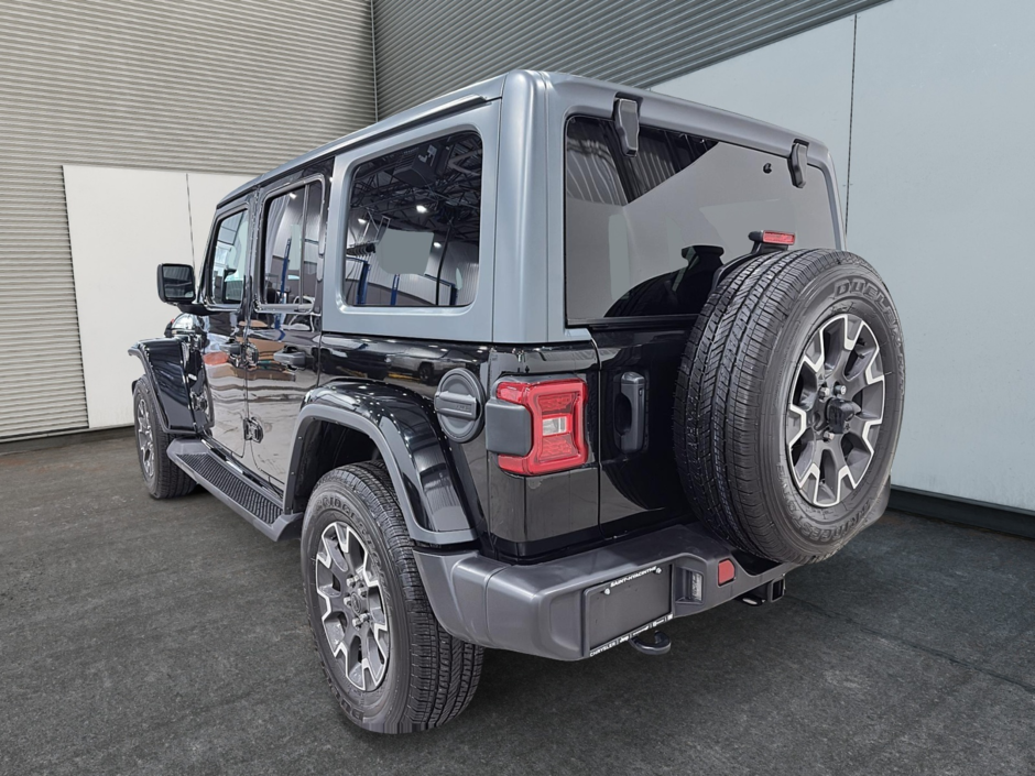 Jeep WRANGLER 4-Door SAHARA 2024-3