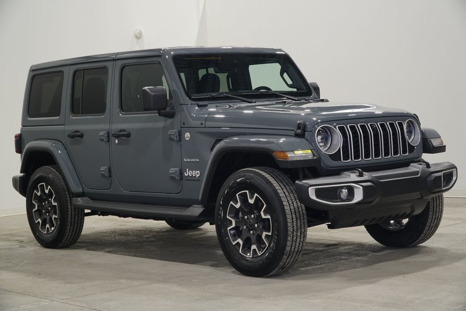 Jeep Wrangler 4-Door SAHARA 2024-0