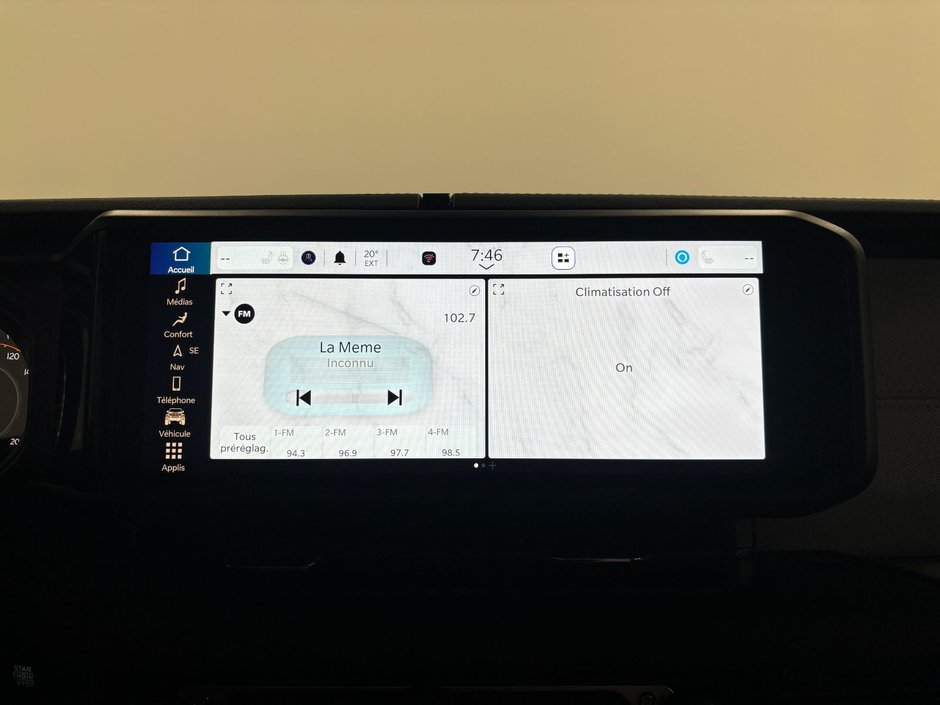 Jeep Wrangler 4-Door SAHARA 2024-18