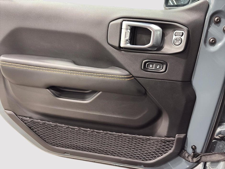 2024 Jeep Wrangler 4-Door SAHARA-9