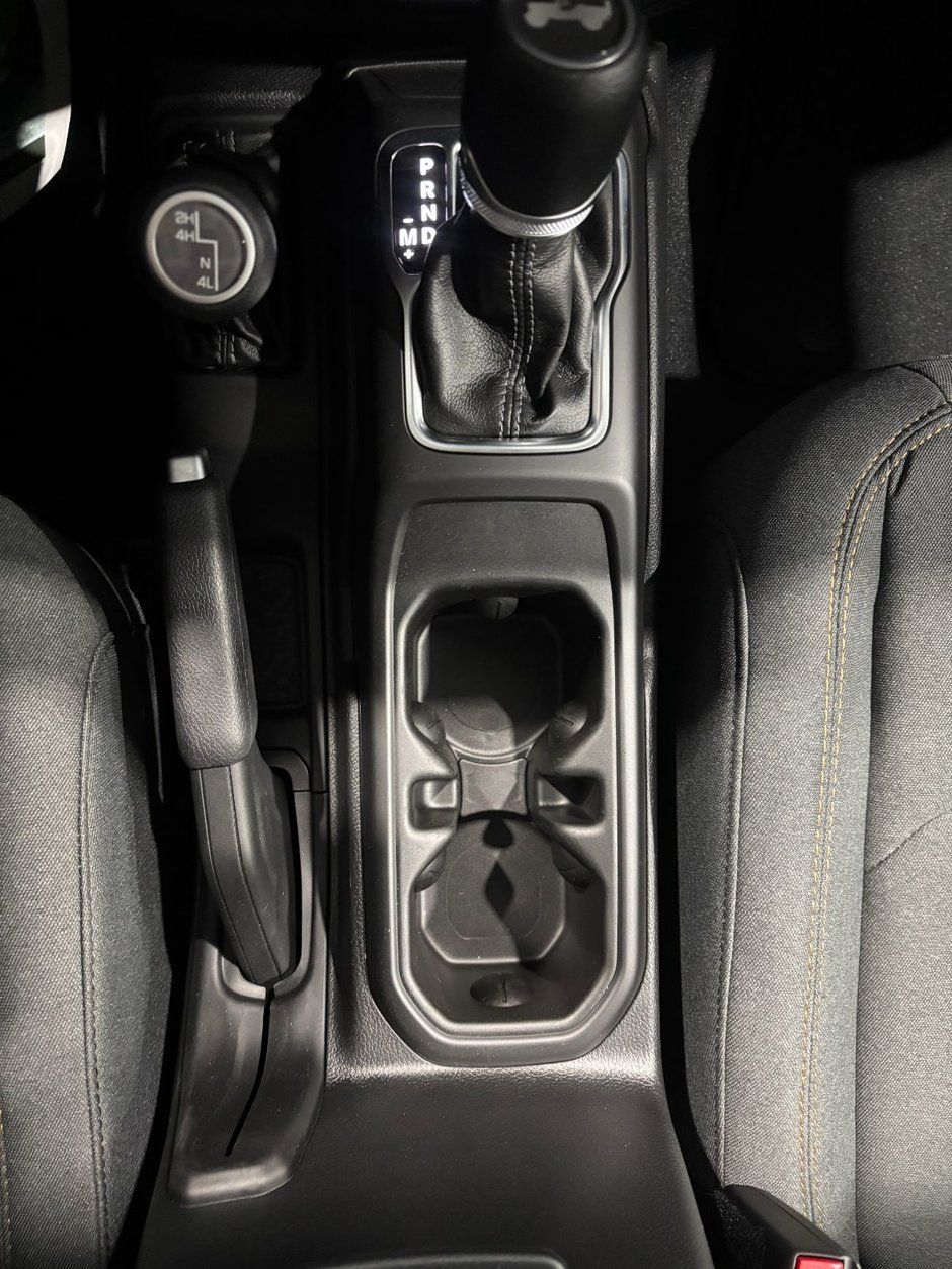 2024 Jeep WRANGLER 4-Door SAHARA-25