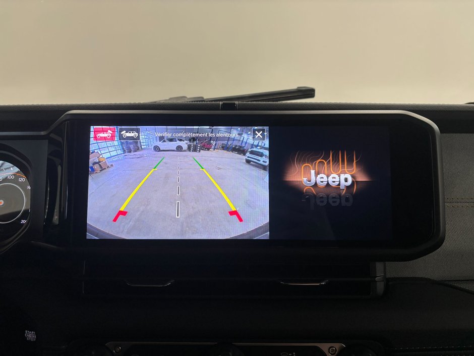 2024 Jeep WRANGLER 4-Door SAHARA-24