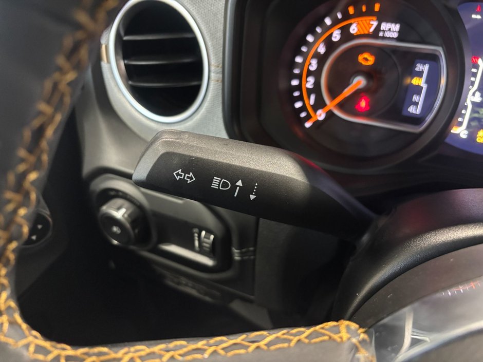 2024 Jeep WRANGLER 4-Door SAHARA-18