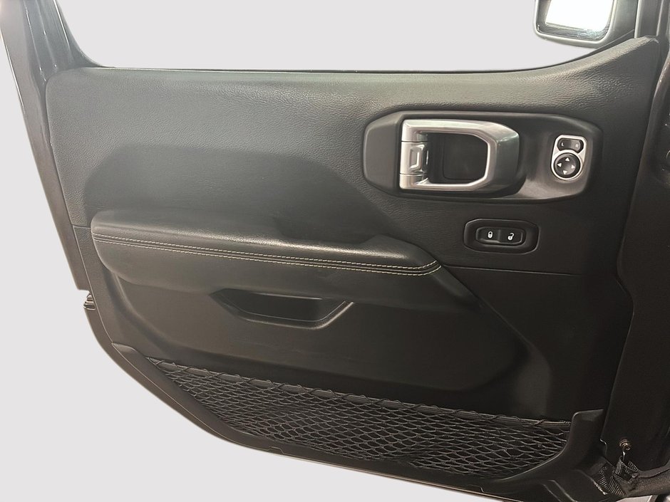 Jeep Wrangler 4xe Unlimited Sahara 2021-9