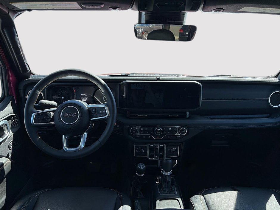 Jeep Wrangler 4xe Sahara 2024-8