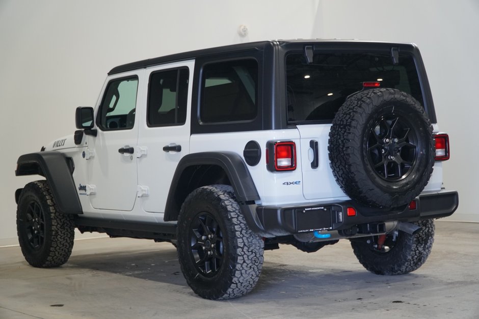Jeep Wrangler 4xe Willys 2024-5