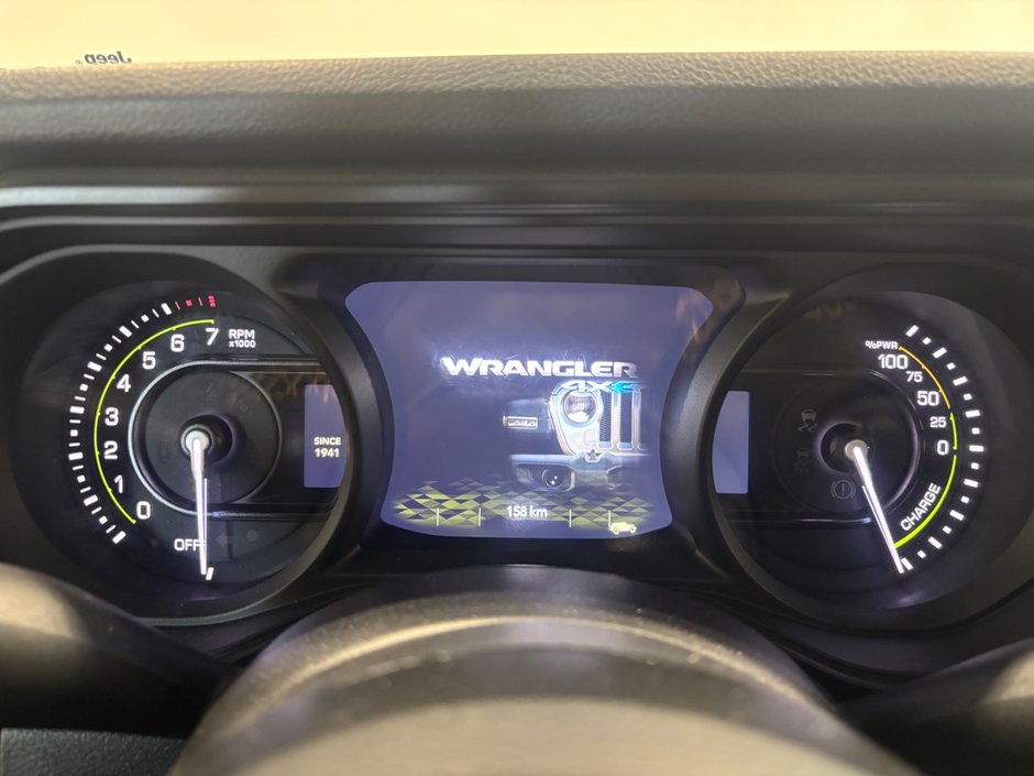 Jeep Wrangler 4xe Willys 2024-15
