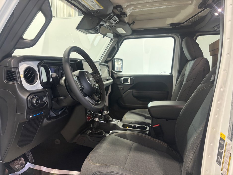 Jeep Wrangler 4xe Willys 2024-12