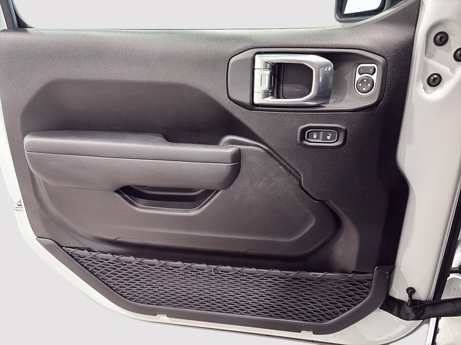 2024 Jeep Wrangler 4xe Willys-9