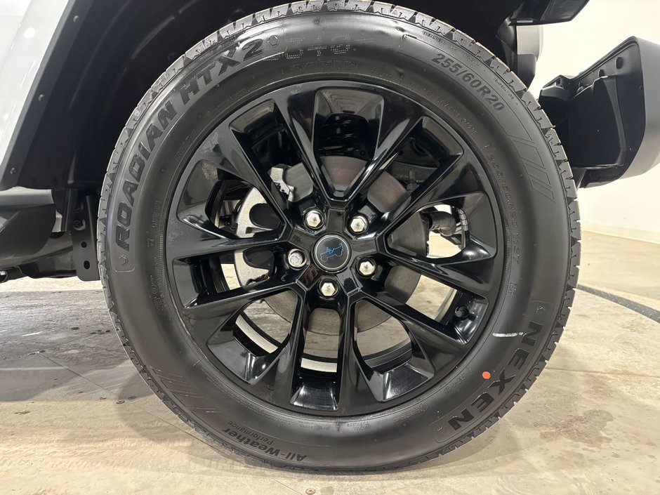 Jeep Wrangler 4XE SAHARA 2024-7