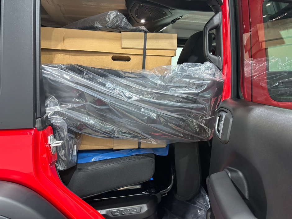 2024 Jeep Wrangler 4XE RUBICON-10