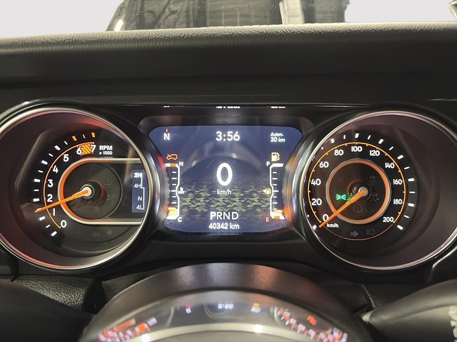 Jeep Wrangler Sahara Altitude 2023-11