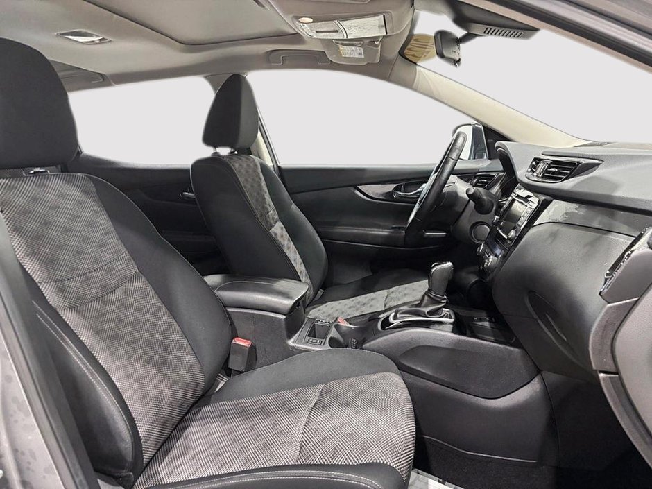Nissan Qashqai SV AWD TOIT-OUVRANT 2023-8
