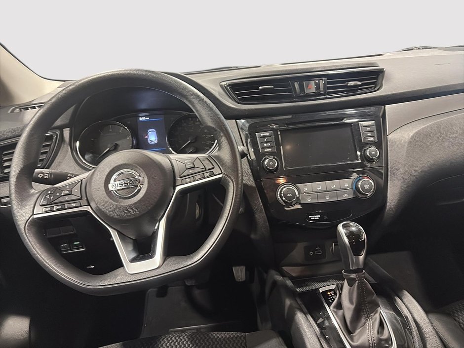 2023 Nissan Qashqai S-8