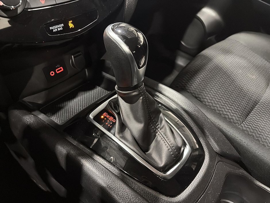 2023 Nissan Qashqai S-12