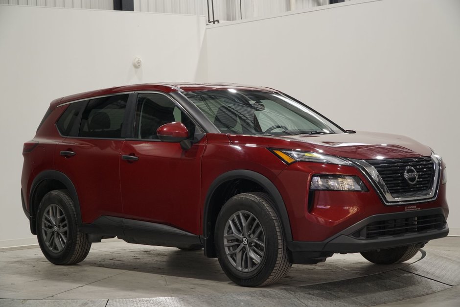 2021 Nissan Rogue S in Saint-Hyacinthe, Quebec