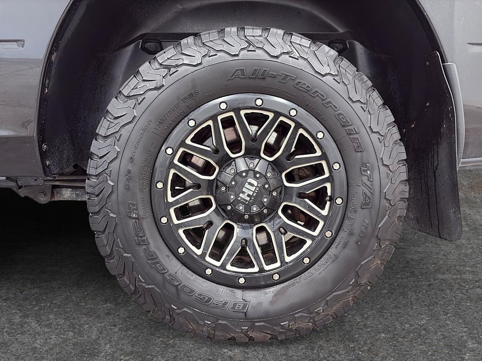 2019 Ram 1500 Classic Express Blackout Crewcab V8 4x4-5