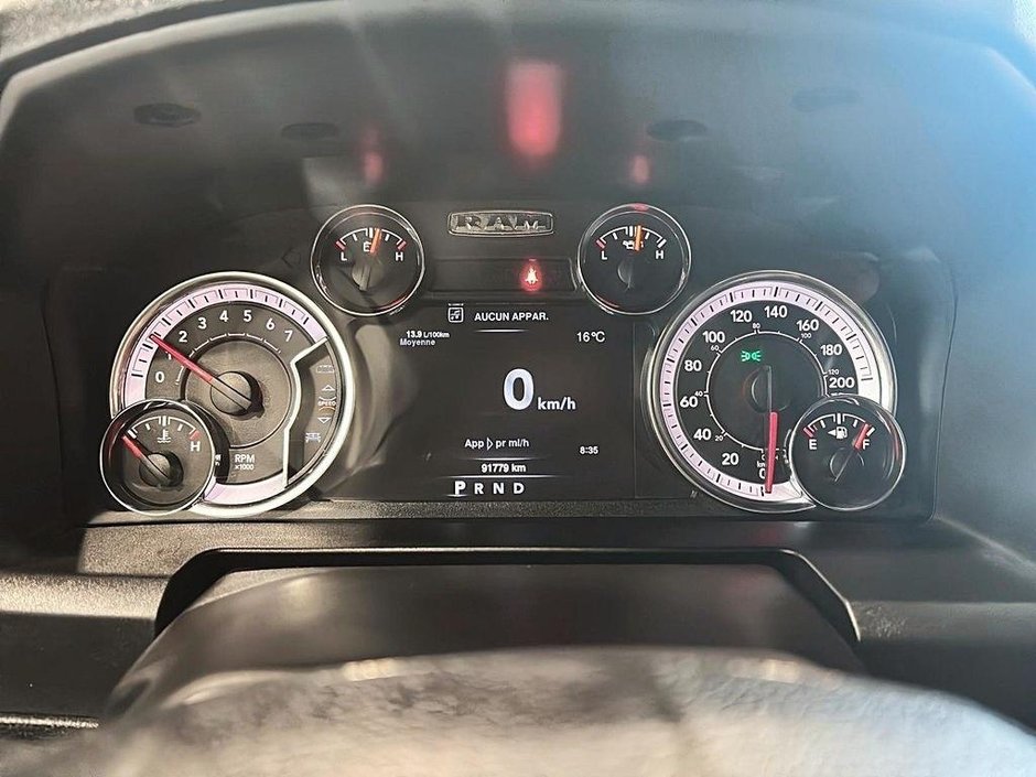 Ram 1500 Classic Warlock Crewcab V6 4x4 2021-10
