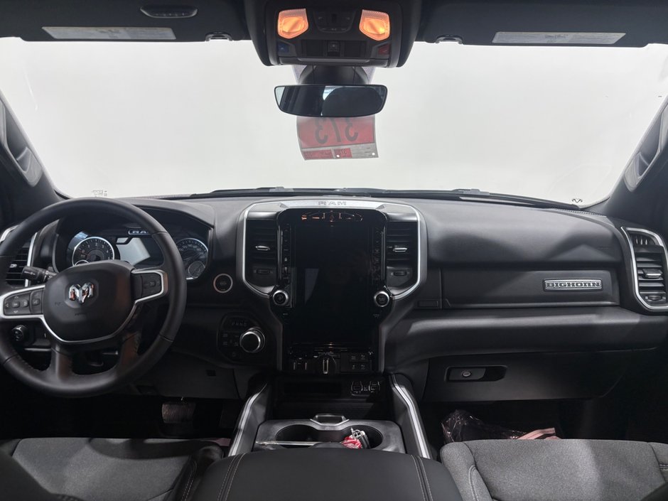 2023 Ram 1500 BIG HORN-12