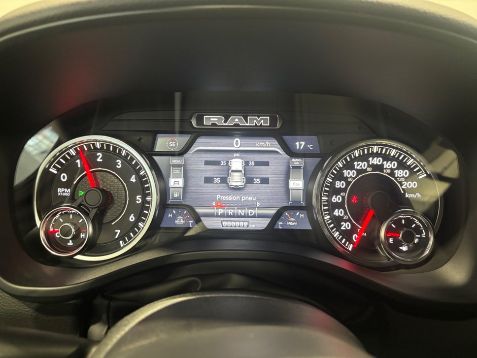 2023 Ram 1500 BIG HORN-16