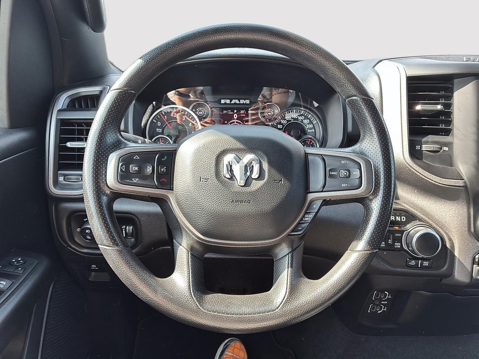 Ram 1500 TRADESMAN 2023-10