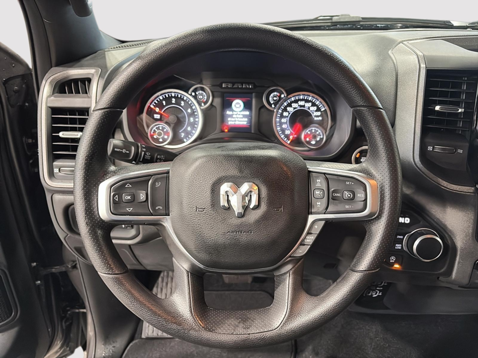 2025 Ram 1500 Tradesman-12