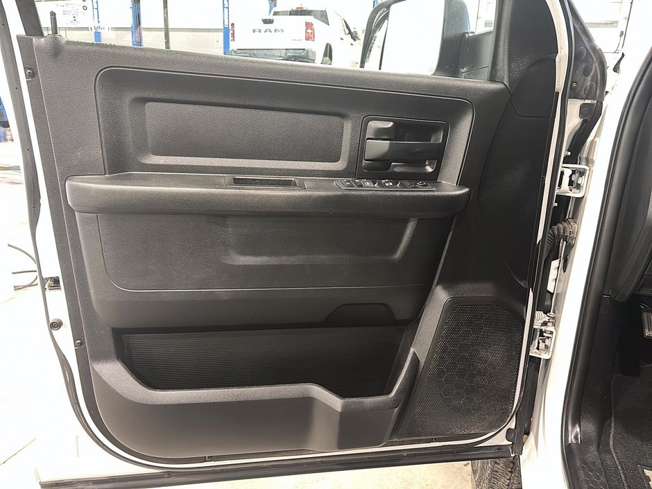 2020 Ram 2500 Tradesman CrewCab-8