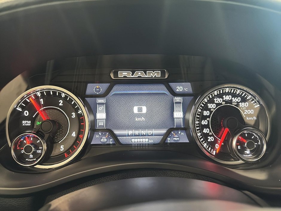 2022 Ram 2500 Laramie-11