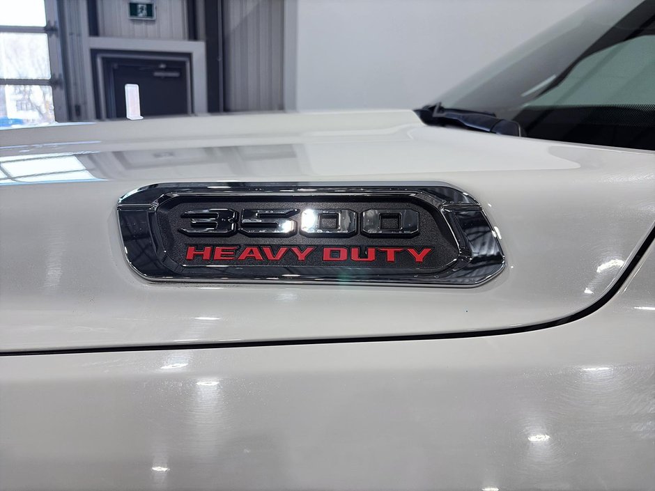 2020 Ram 3500 Laramie Longhorn-5