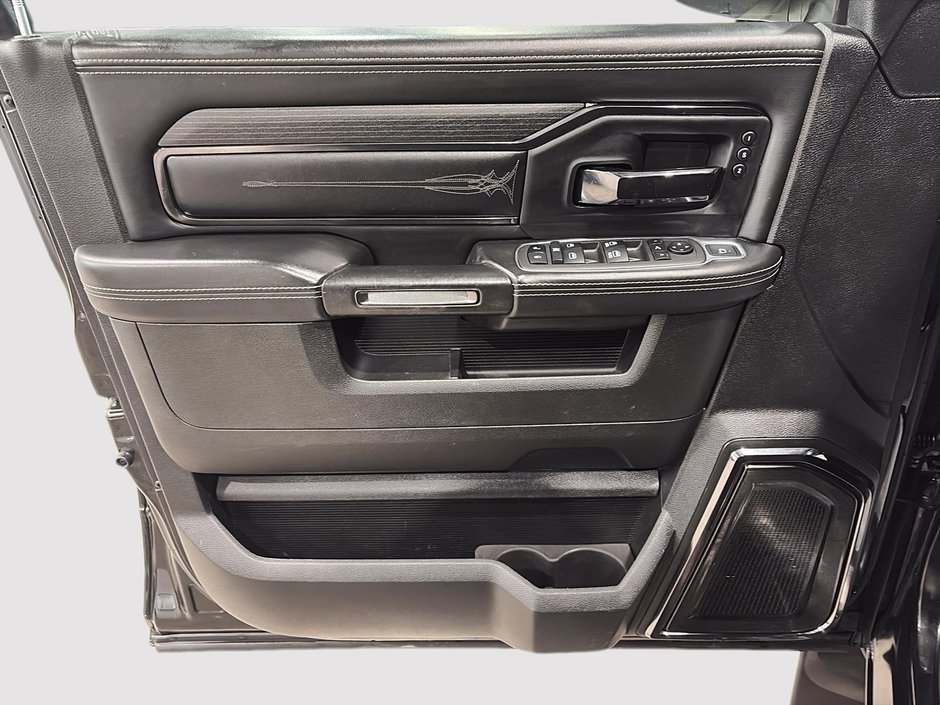 Ram 3500 Limited Roues Double 2022-9