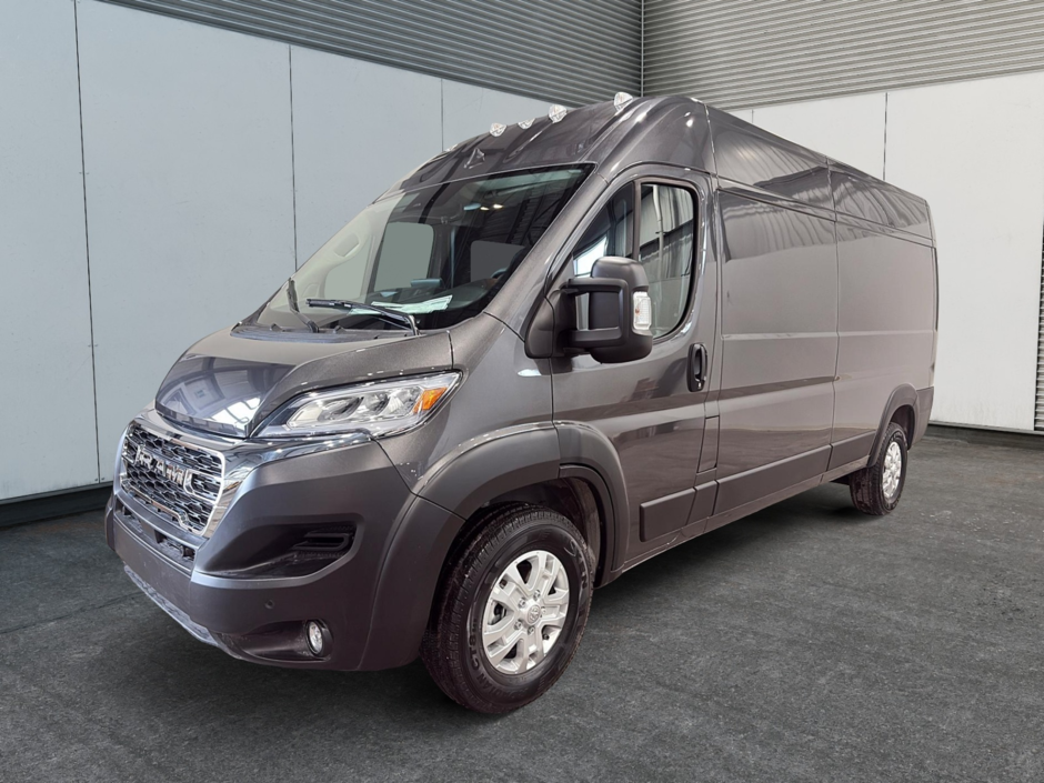 2025 Ram Promaster Cargo Van 2500 SLT+ in Saint-Hyacinthe, Quebec