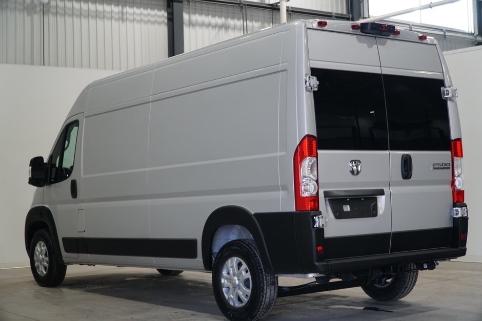 2025 Ram ProMaster Cargo Van SLT+-5