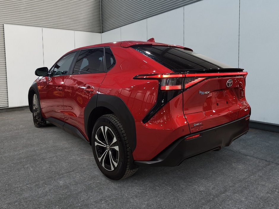 Toyota BZ4X XLE AWD TOIT-PANORAMIQUE 2024-3