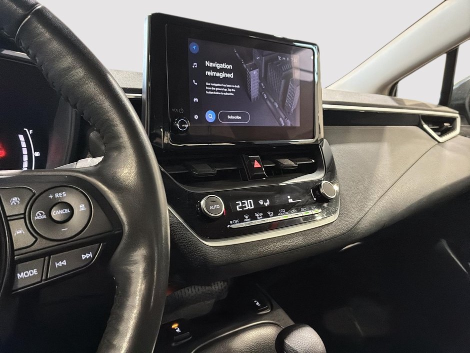 2024 Toyota Corolla LE HYBRID AWD-12