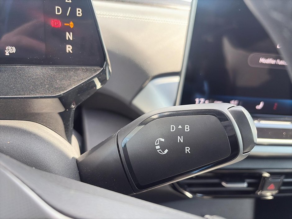 2024 Volkswagen ID.4 Pro AWD-12