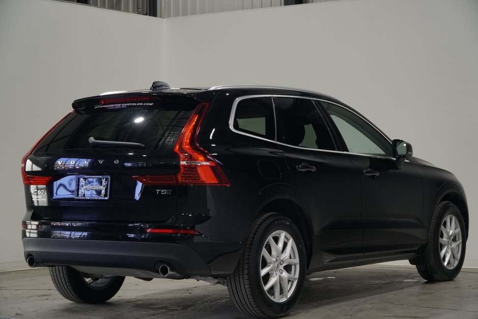 2021 Volvo XC60 Momentum T5 AWD-3