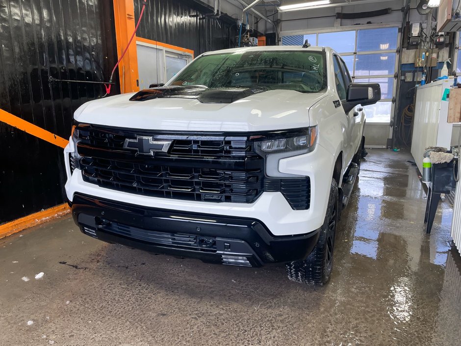 Chevrolet Silverado 1500  2024 à St-Jérôme, Québec - w940px