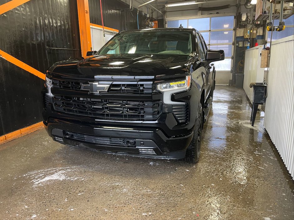 Chevrolet Silverado 1500  2024 à St-Jérôme, Québec - w940px