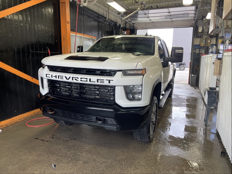 Chevrolet Silverado 2500HD  2023 à St-Jérôme, Québec - w940px