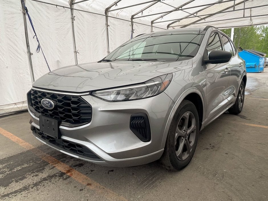 Ford Escape  2023 à St-Jérôme, Québec - w940px
