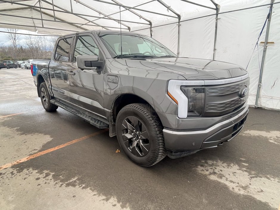 2023 Ford F-150 Lightning in St-Jérôme, Quebec - w940px