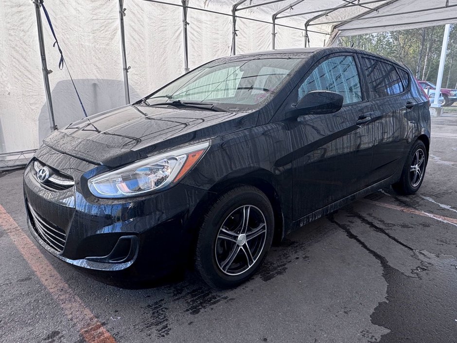 2015 Hyundai Accent in St-Jérôme, Quebec - w940px