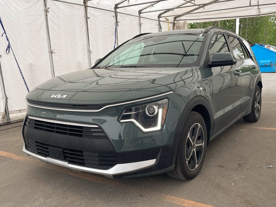 2023 Kia Niro Plug-In Hybrid in St-Jérôme, Quebec - w940px