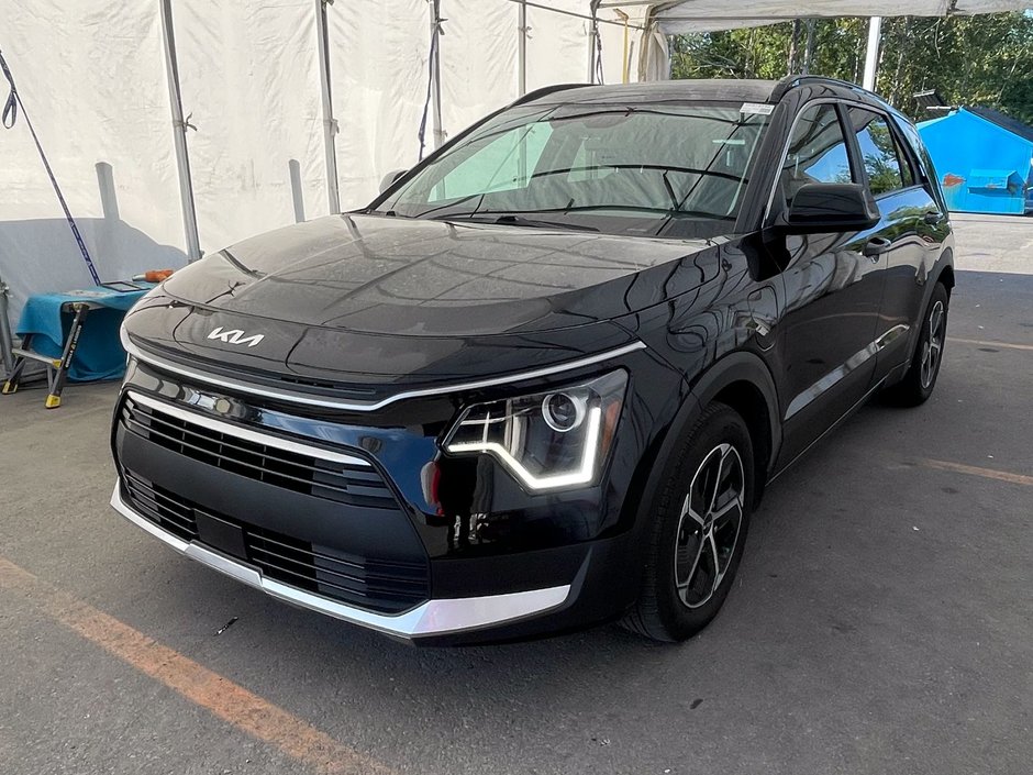 2024 Kia Niro Plug-In Hybrid in St-Jérôme, Quebec - w940px