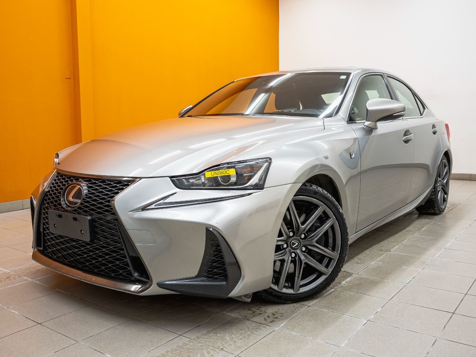 Lexus IS 300  2017 à St-Jérôme, Québec - w940px