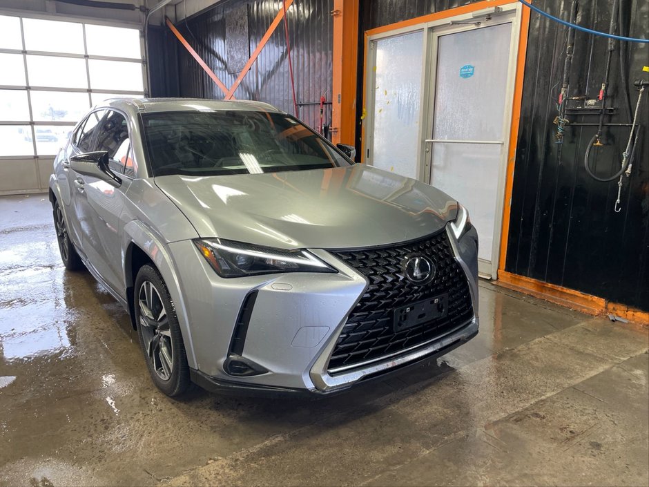 2023 Lexus UX in St-Jérôme, Quebec - w940px